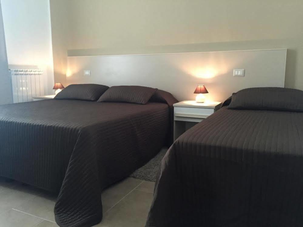 מסינה B&B Cairoli מראה חיצוני תמונה