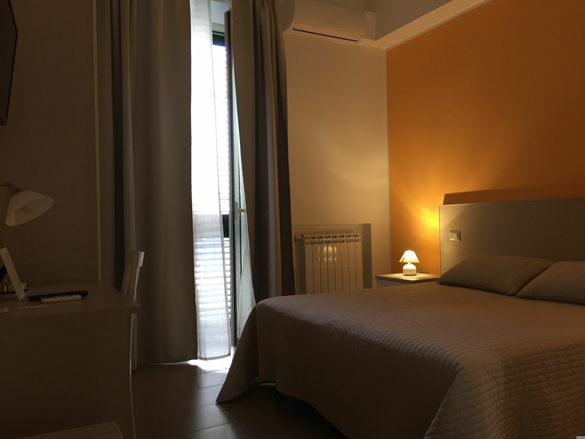 מסינה B&B Cairoli מראה חיצוני תמונה
