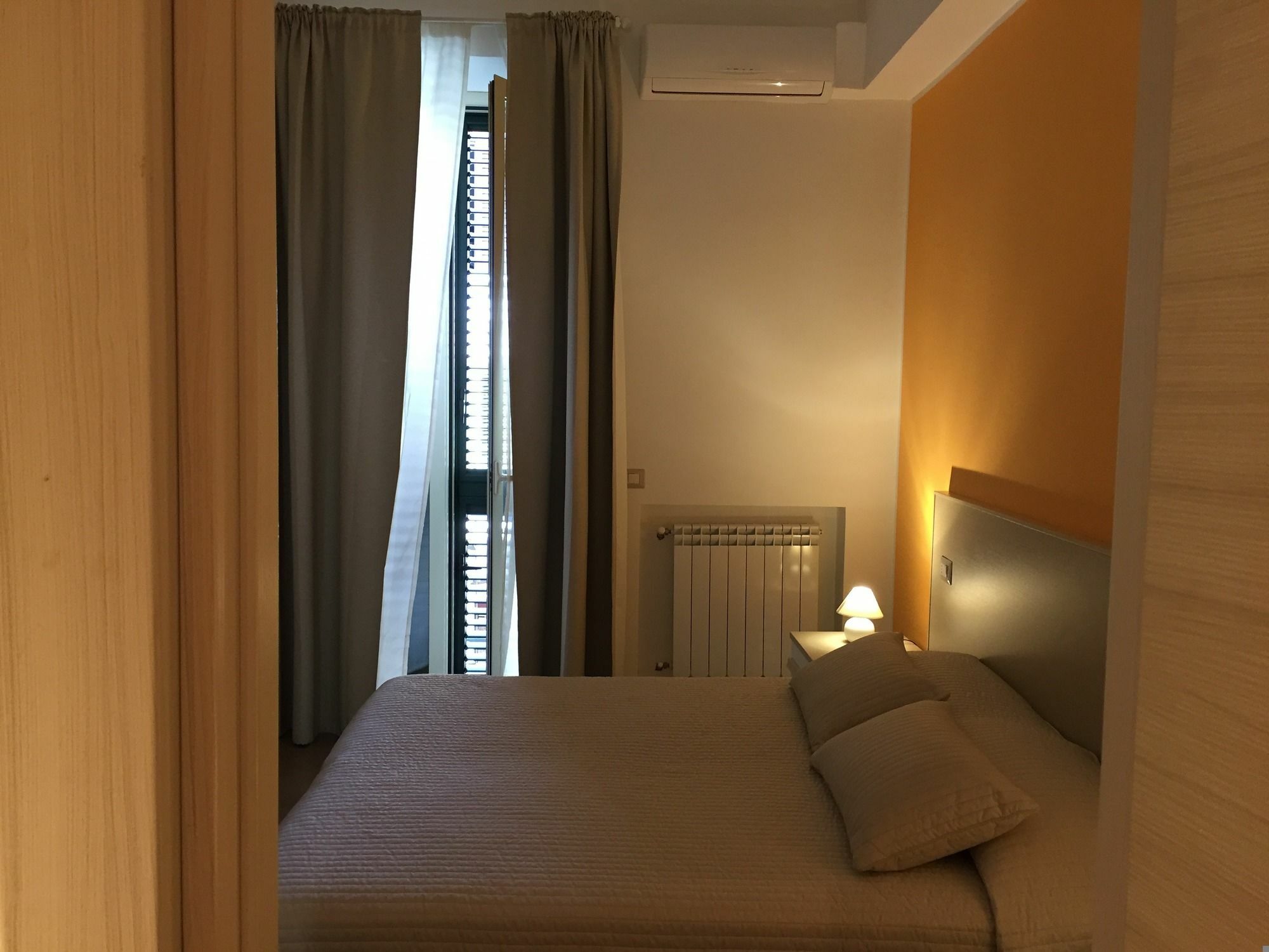 מסינה B&B Cairoli מראה חיצוני תמונה
